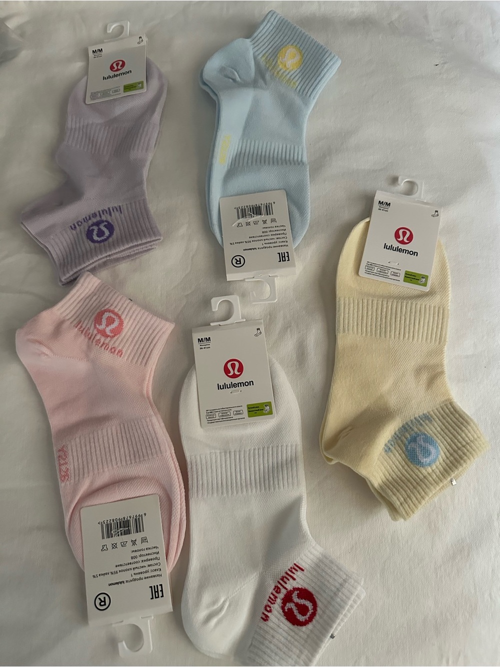 Lululemon socks 5 pairs
